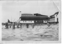 crew-maaskerk-swimmingpool-barbados